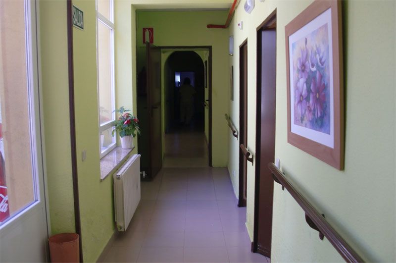 Residencia Guadarrama pasillo geriatrico